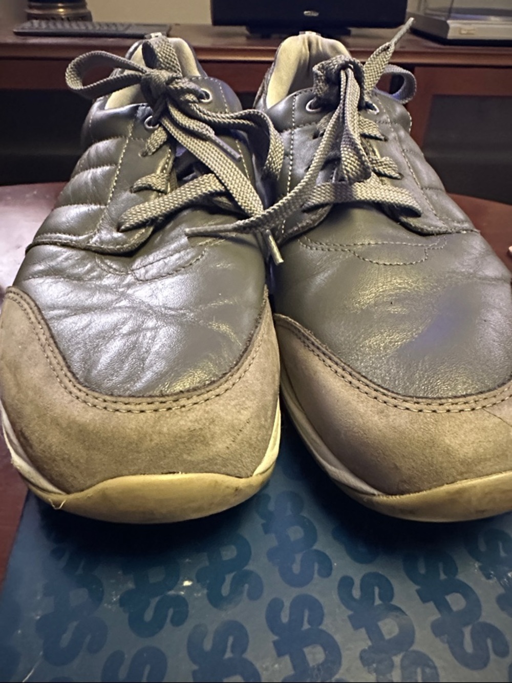 SAS Men's Venture Gray Leather & Suede Lace-Up men’s Sneakers size 9 1/2 w/box